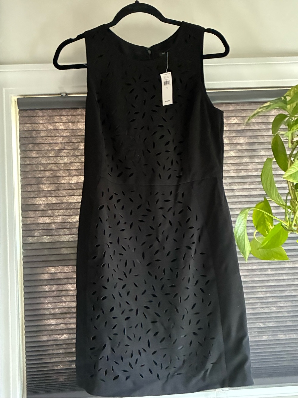 NWT BR Black Sleeveless Laser-Cut Sheath Dress